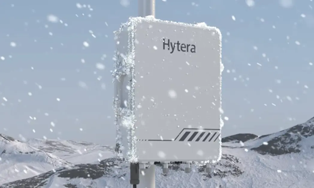Estação base digital integrada TETRA Hytera DIB-R6 SMART em imagem oficial